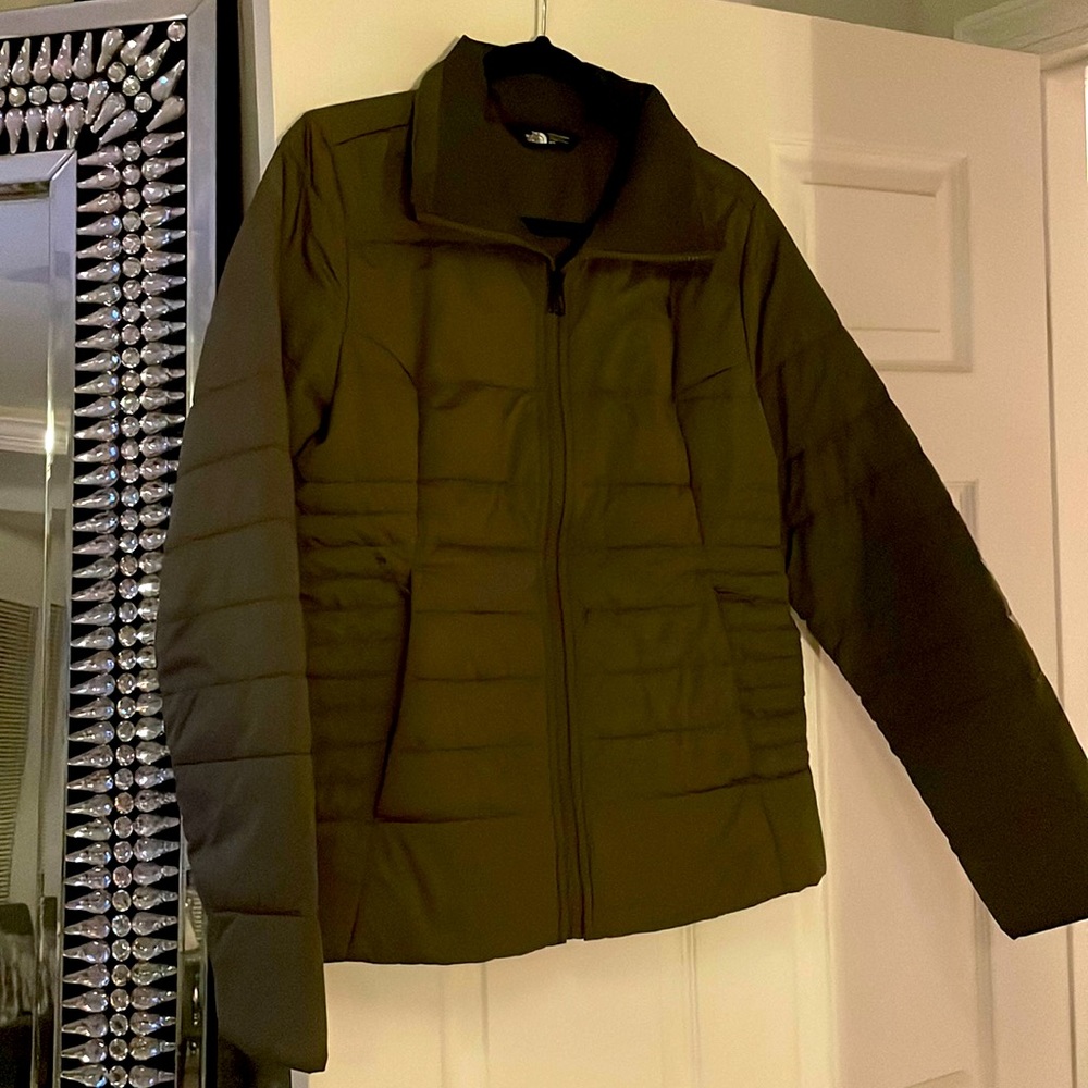 Northface Quilted/Puffer Jacket!